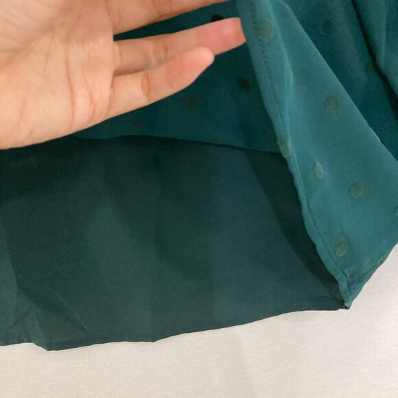 New J. Crew size XL Green V Neck Swiss Dot Long Sleeve Chiffon Blouse Preppy - Picture 8 of 12